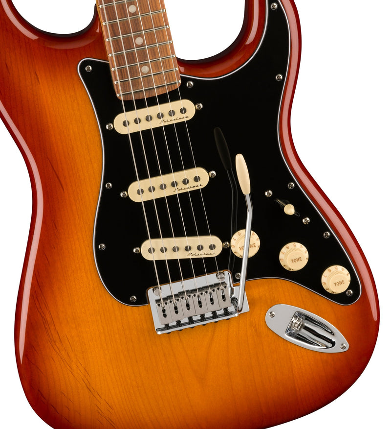 กีต้าร์ไฟฟ้า Fender Player Plus Stratocaster, Sienna Sunburst