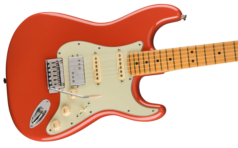 กีต้าร์ไฟฟ้า Fender Player Plus Stratocaster HSS, Fiesta Red